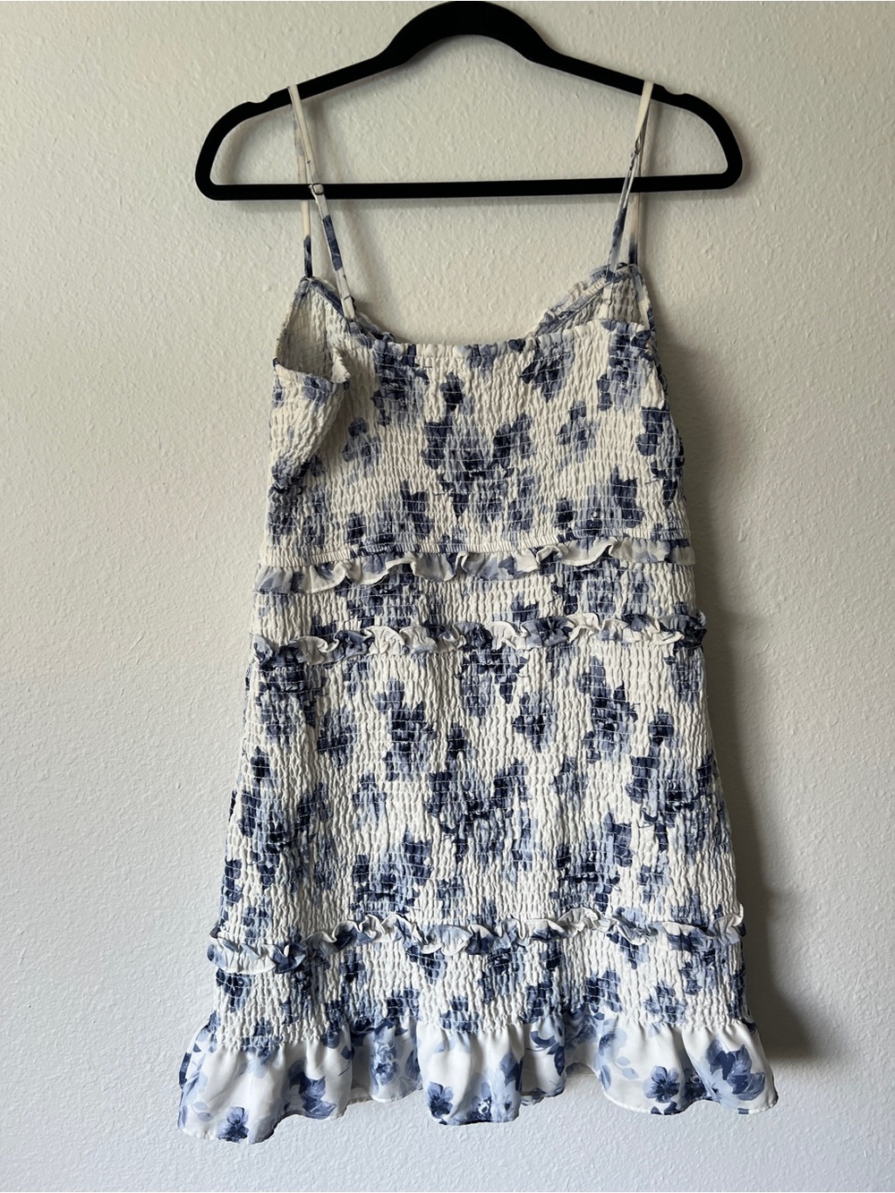 Abercrombie and Fitch Smocked Floral Dress Size XL - Picture 3 of 4
